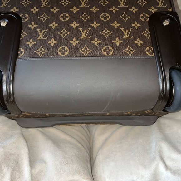 Louis Vuitton Monogram Travel Bag TRADE for backpack - Picture 2 of 13